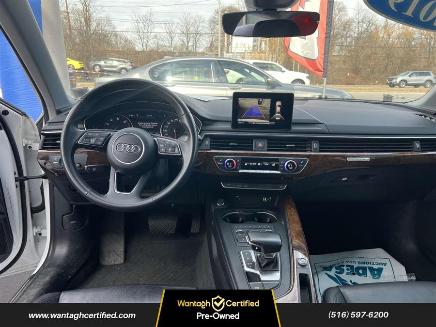 2019 Audi A4 Premium 45 TFSI quattro photo
