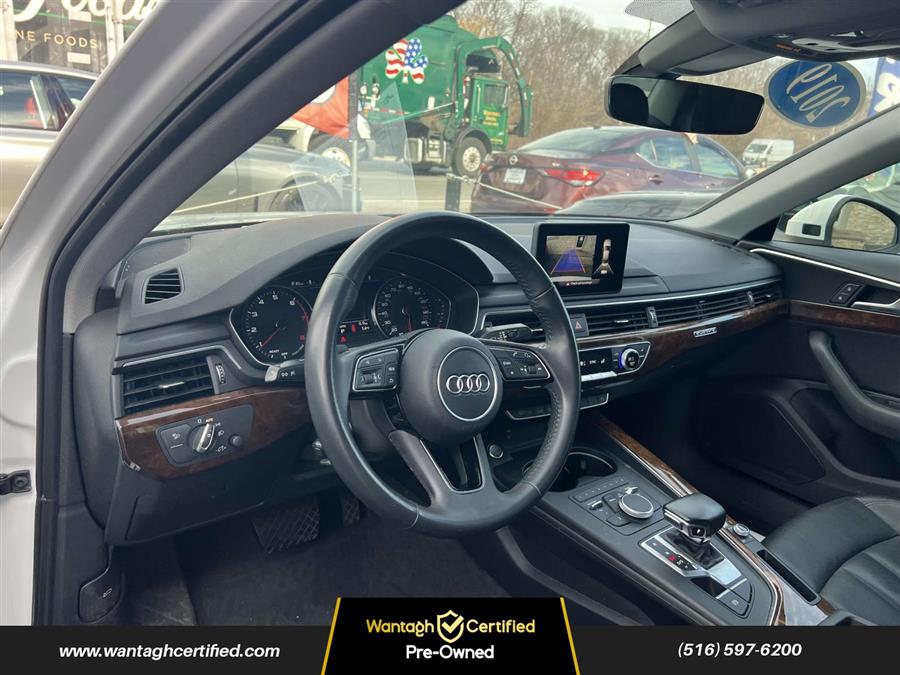 2019 Audi A4 Premium 45 TFSI quattro photo