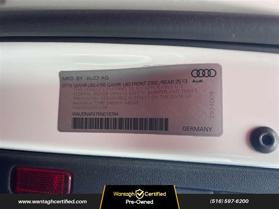 2019 Audi A4 Premium 45 TFSI quattro photo