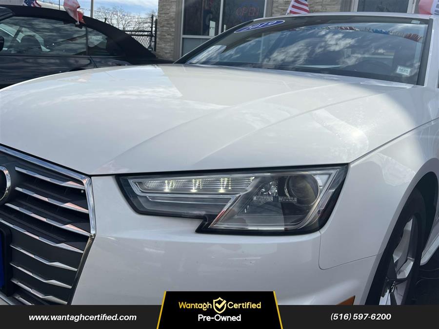2019 Audi A4 Premium 45 TFSI quattro photo