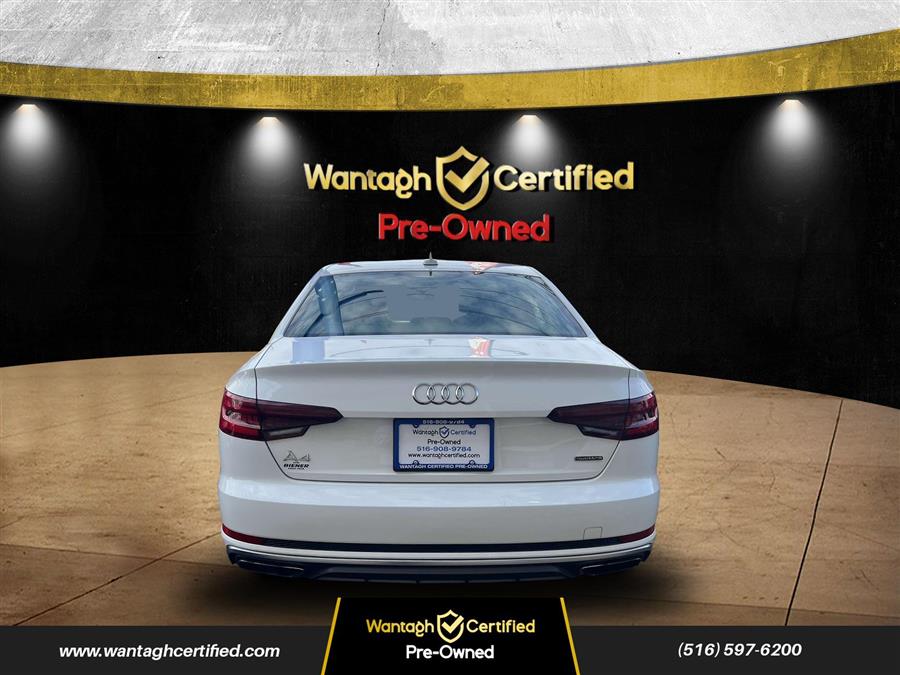 2019 Audi A4 Premium 45 TFSI quattro photo