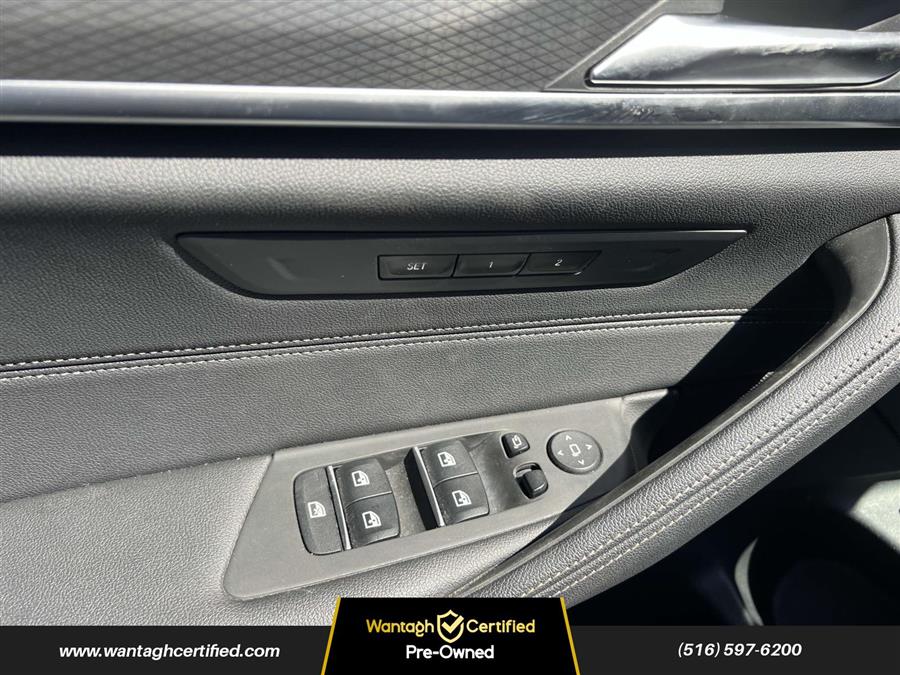 2022 BMW 5-Series 530i xDrive Sedan photo