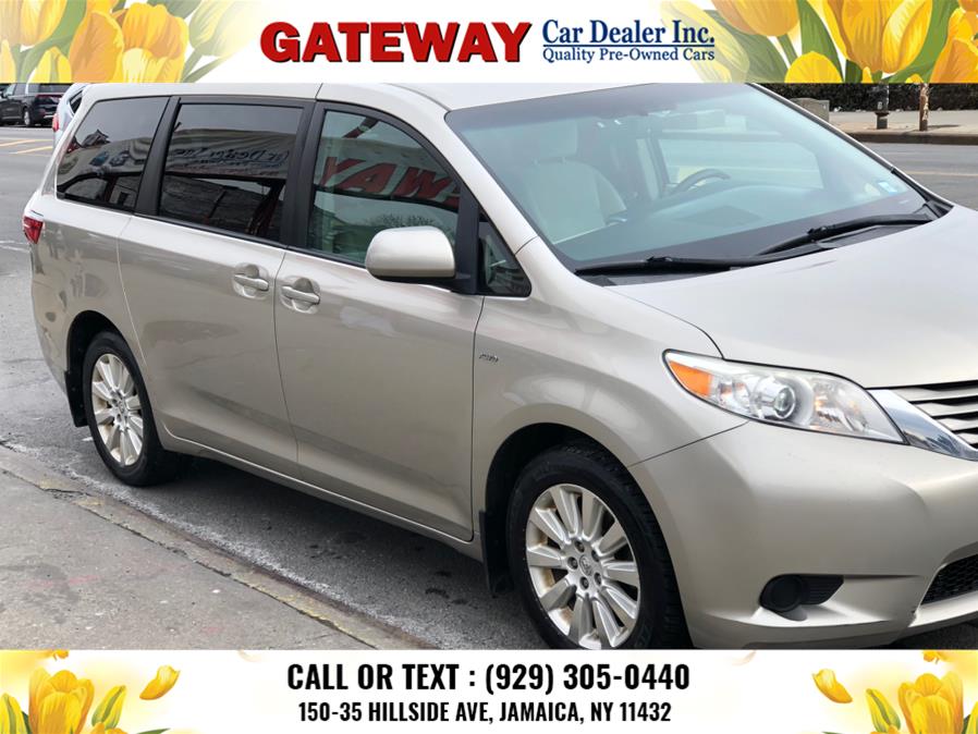 2016 Toyota Sienna 5dr 7-Pass Van LE AWD (Natl) photo