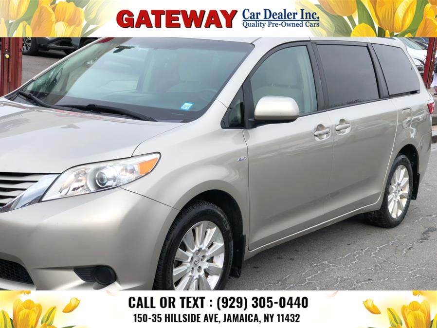 2016 Toyota Sienna 5dr 7-Pass Van LE AWD (Natl) photo