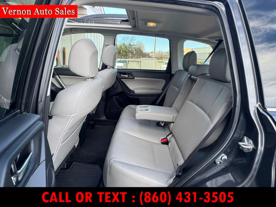 2016 Subaru Forester 4dr CVT 2.5i Touring PZEV photo
