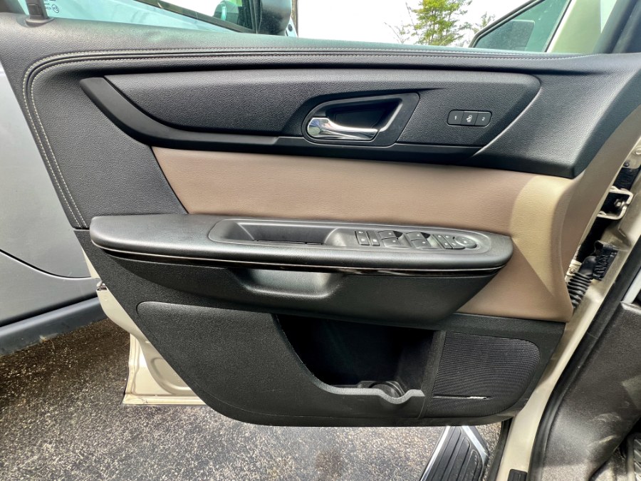 2015 GMC Acadia FWD 4dr SLT w/SLT-2 photo