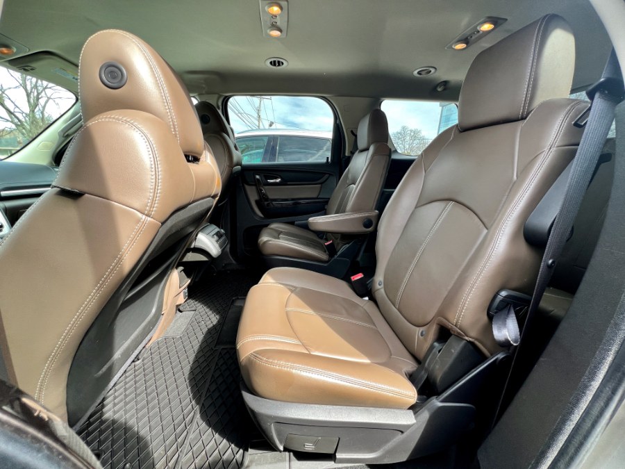 2015 GMC Acadia FWD 4dr SLT w/SLT-2 photo