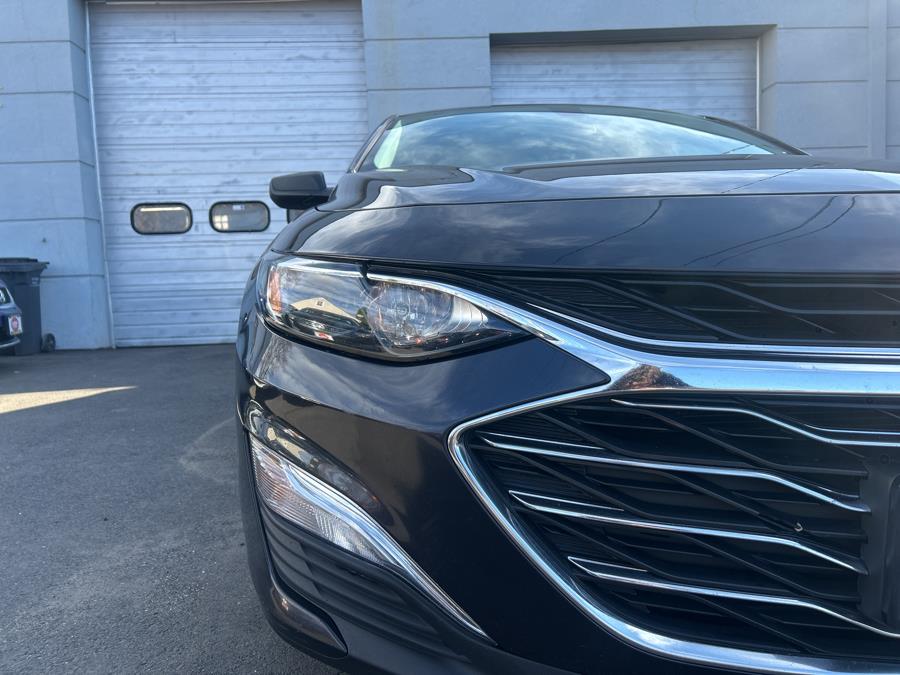 2022 Chevrolet Malibu 4dr Sdn LS w/1LS photo
