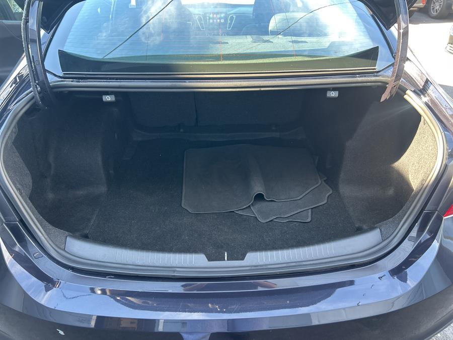 2022 Chevrolet Malibu 4dr Sdn LS w/1LS photo