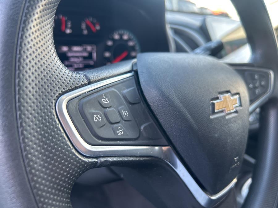 2022 Chevrolet Malibu 4dr Sdn LS w/1LS photo