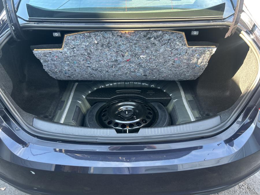 2022 Chevrolet Malibu 4dr Sdn LS w/1LS photo