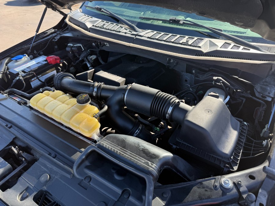 2017 Ford F-150 XLT 4WD SuperCrew 6.5'' Box photo