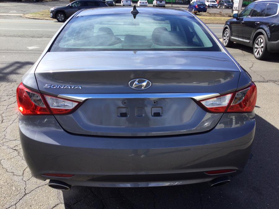 2011 Hyundai Sonata Limited photo