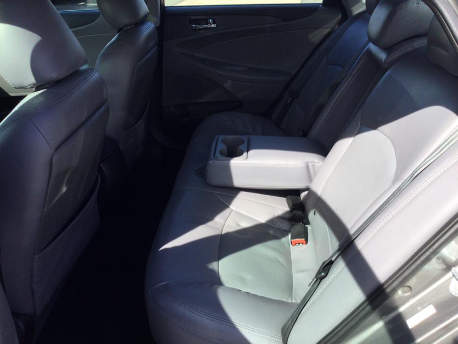 2011 Hyundai Sonata Limited photo