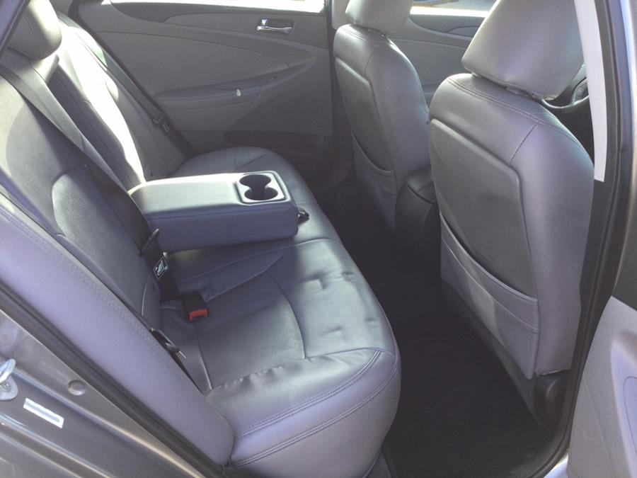 2011 Hyundai Sonata Limited photo
