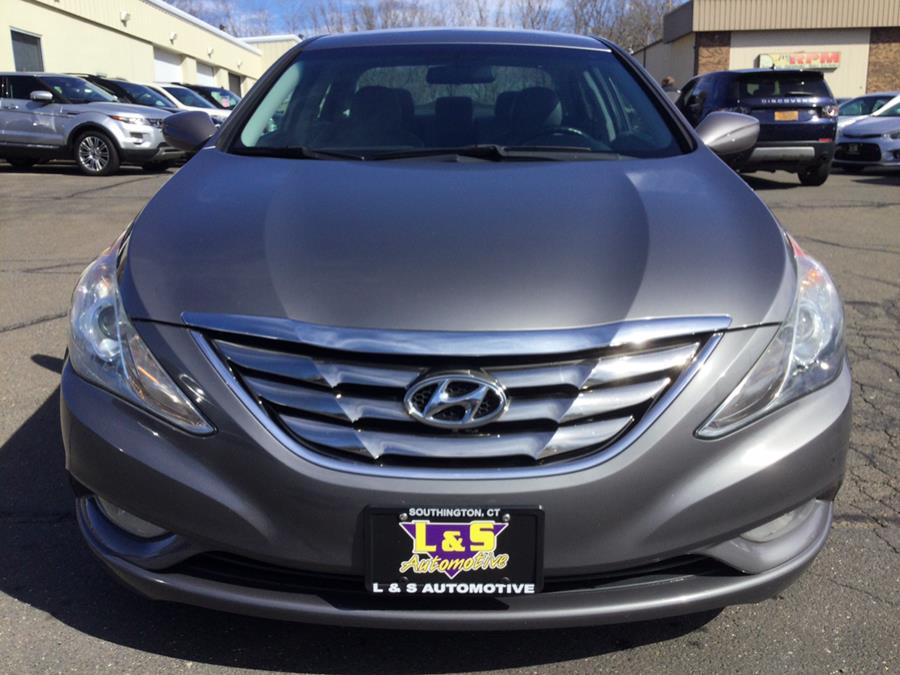 2011 Hyundai Sonata Limited photo