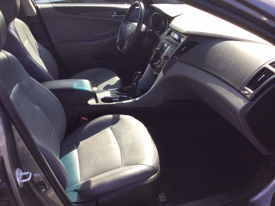 2011 Hyundai Sonata Limited photo