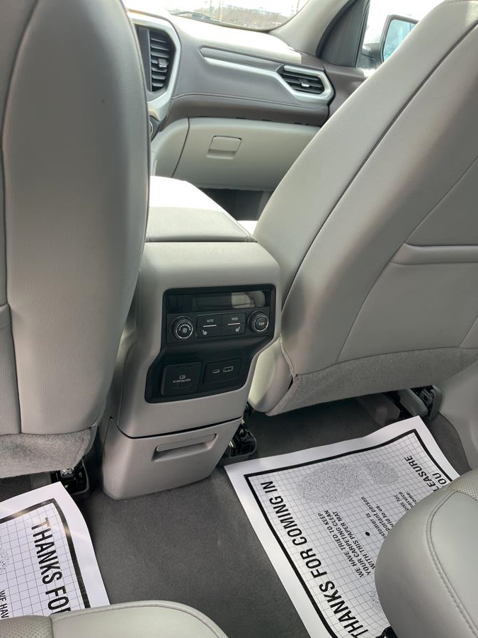 2022 GMC Acadia AWD 4dr SLT photo