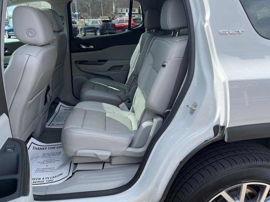 2022 GMC Acadia AWD 4dr SLT photo