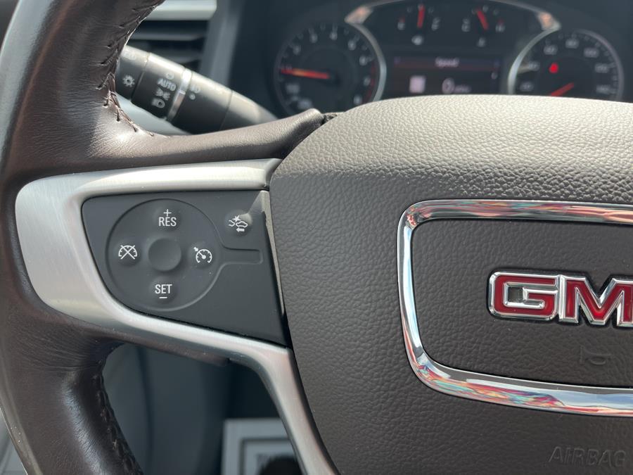 2022 GMC Acadia AWD 4dr SLT photo