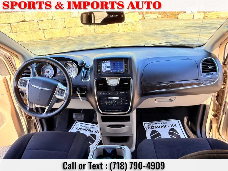 2011 Chrysler Town & Country Touring photo