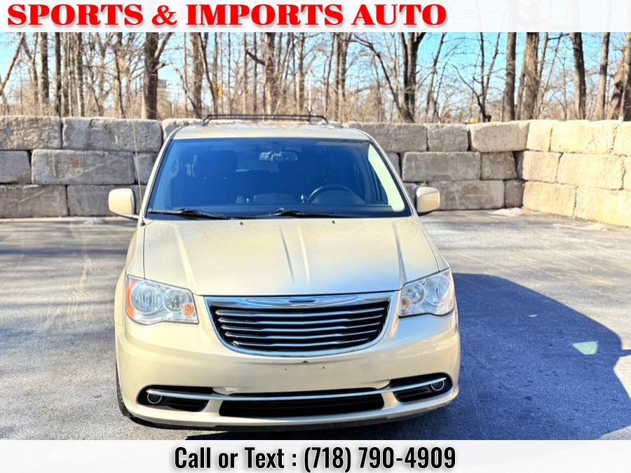 2011 Chrysler Town & Country Touring photo
