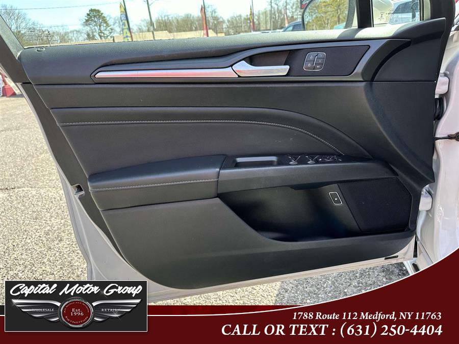 2019 Ford Fusion Energi Titanium FWD photo