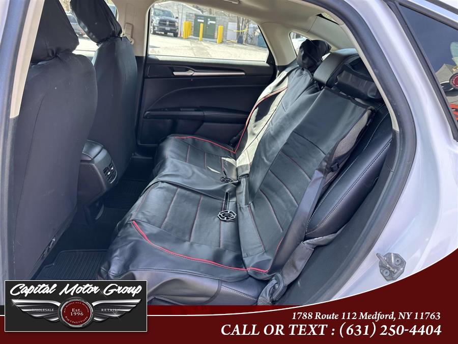 2019 Ford Fusion Energi Titanium FWD photo