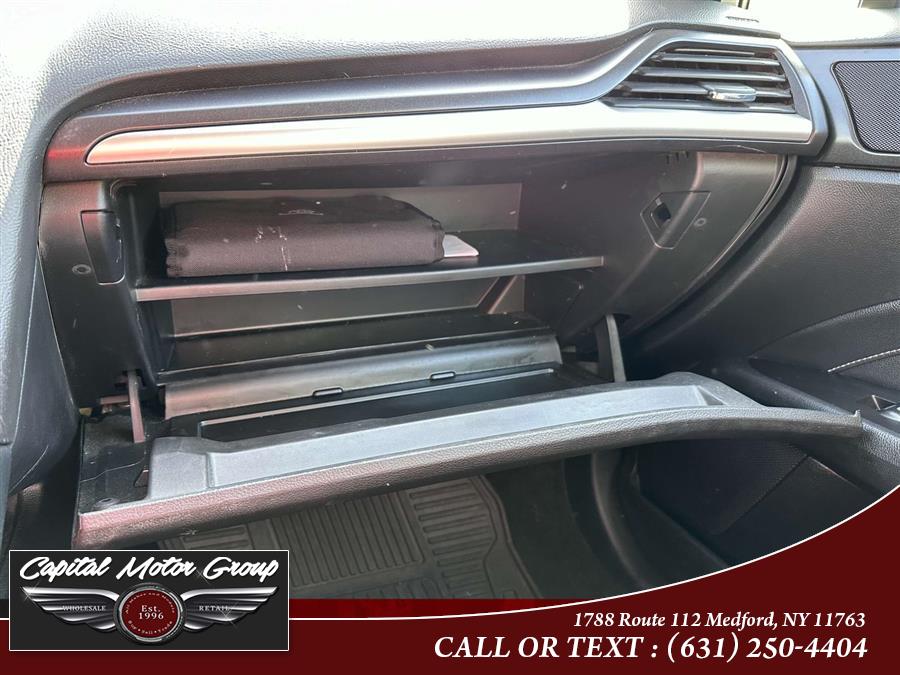 2019 Ford Fusion Energi Titanium FWD photo
