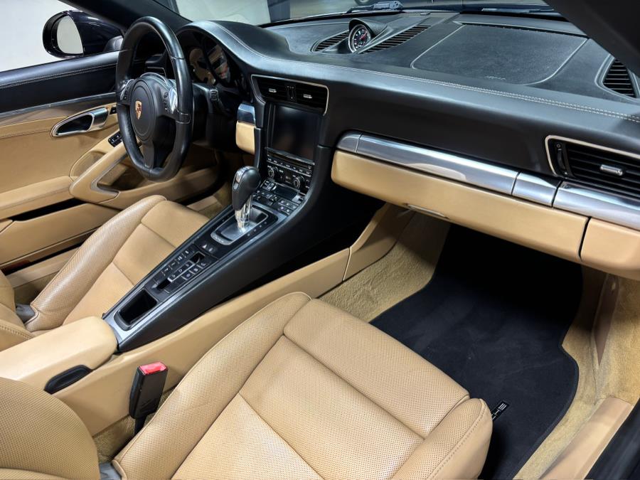 2014 Porsche 911 Carrera 4S photo