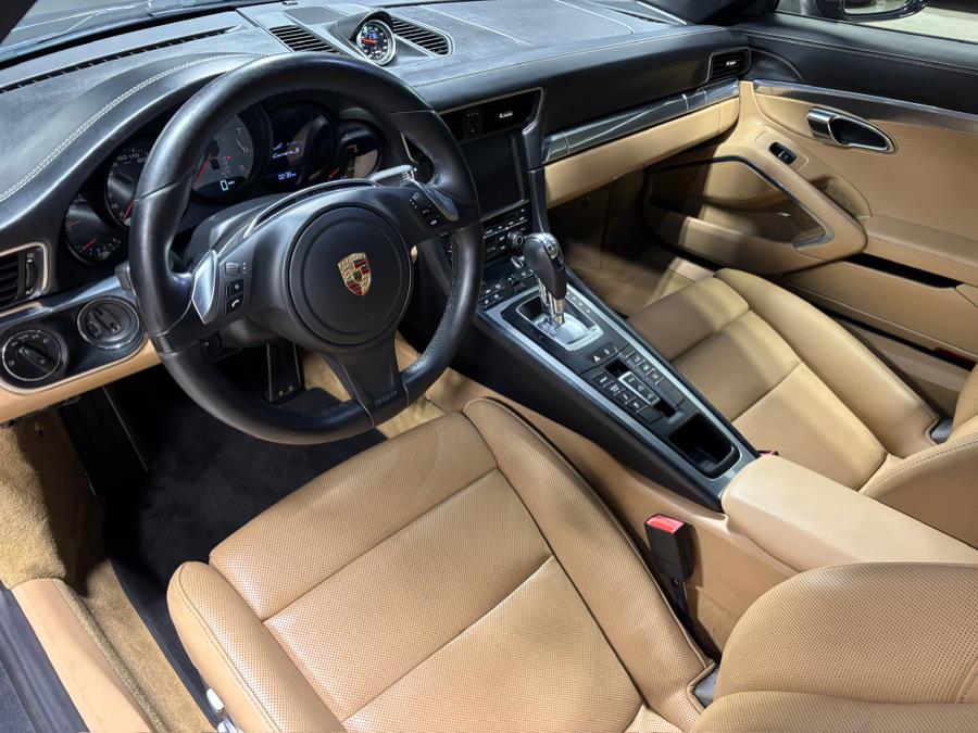 2014 Porsche 911 Carrera 4S photo