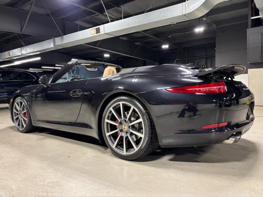 2014 Porsche 911 Carrera 4S photo