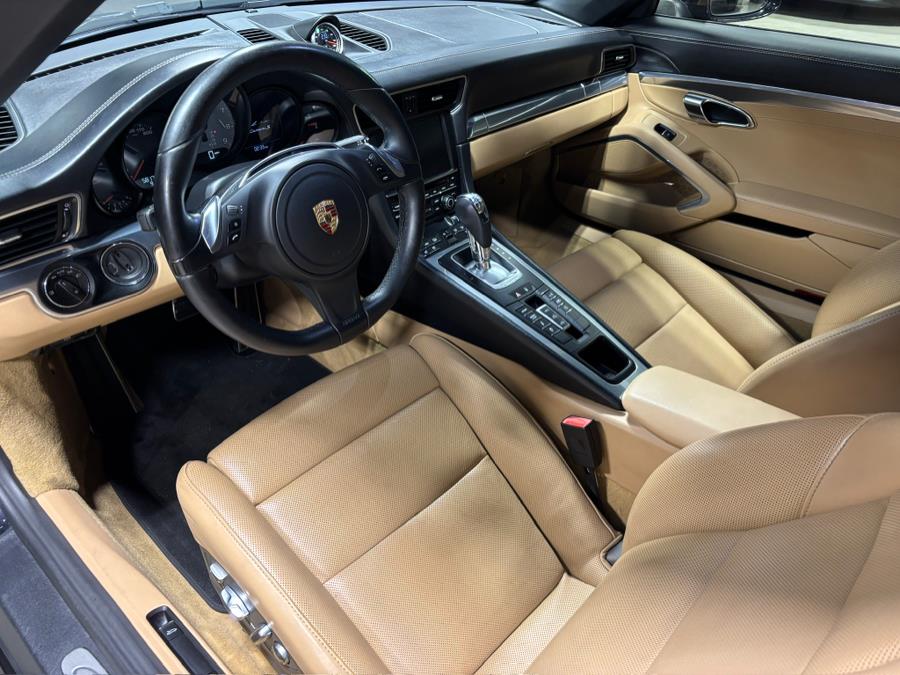 2014 Porsche 911 Carrera 4S photo