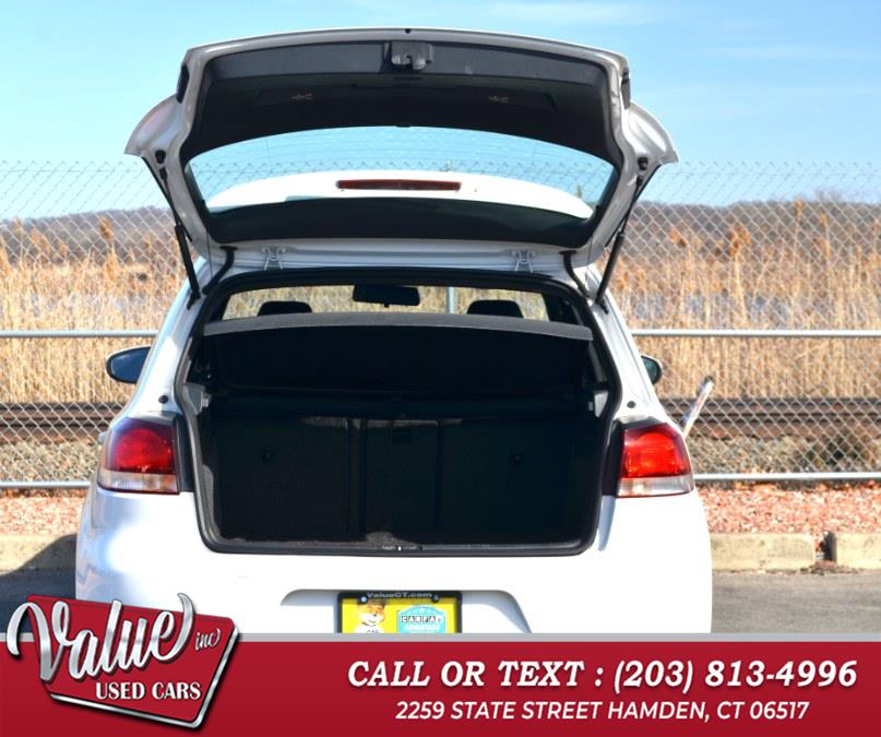 2012 Volkswagen GTI Base PZEV photo