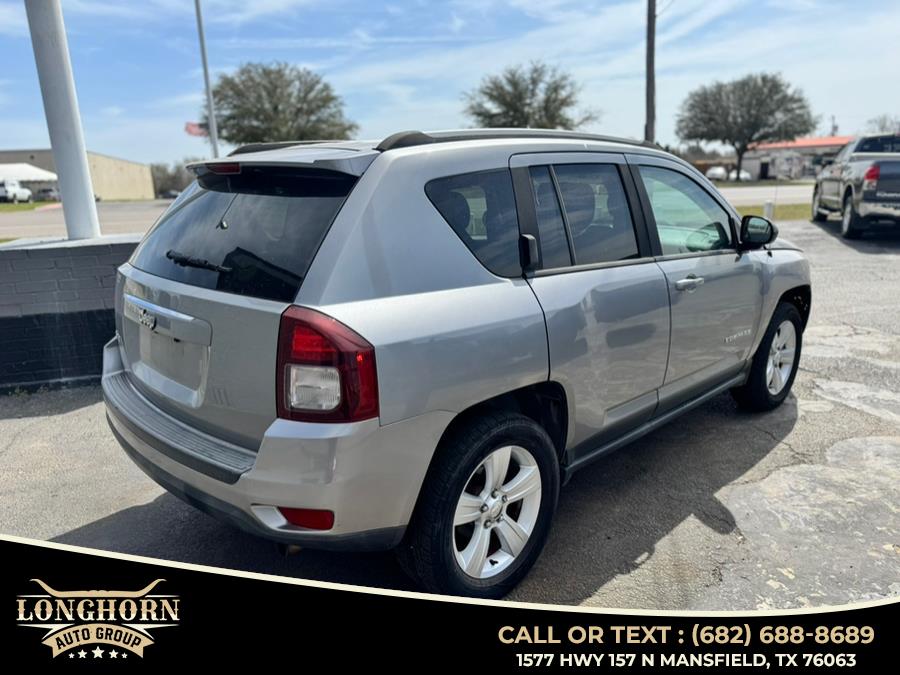 2015 Jeep Compass 4WD 4dr Altitude Edition photo