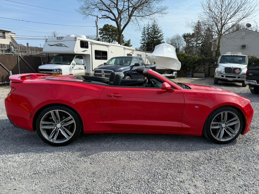 2017 Chevrolet Camaro 2dr Conv 1LT photo