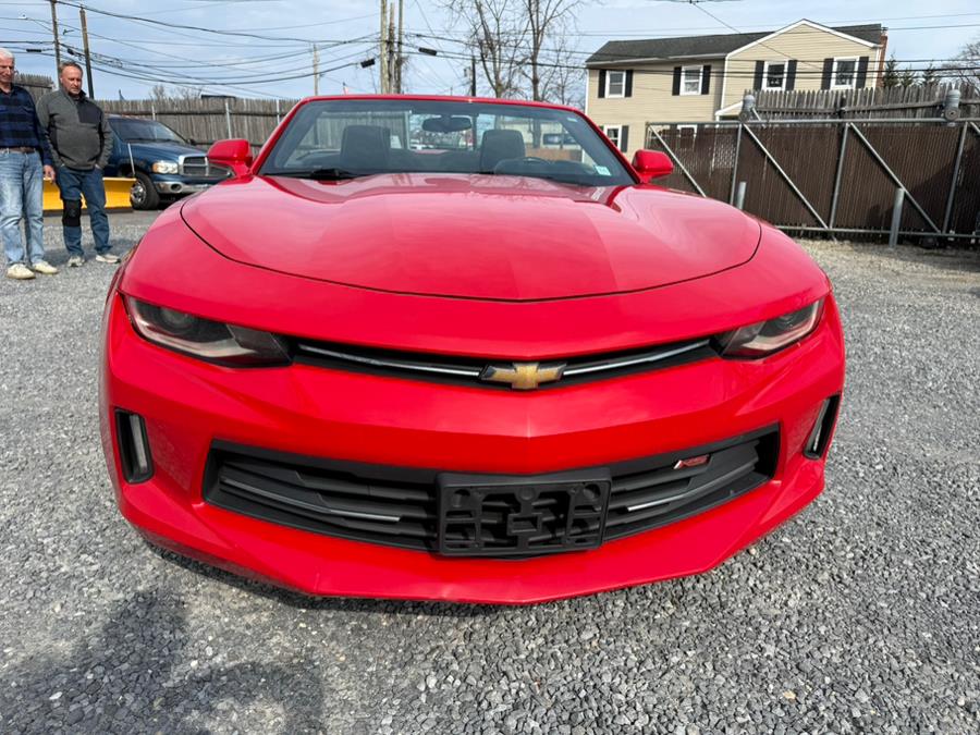 2017 Chevrolet Camaro 2dr Conv 1LT photo