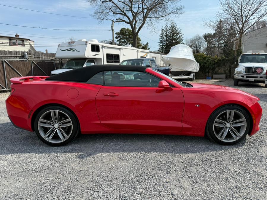 2017 Chevrolet Camaro 2dr Conv 1LT photo