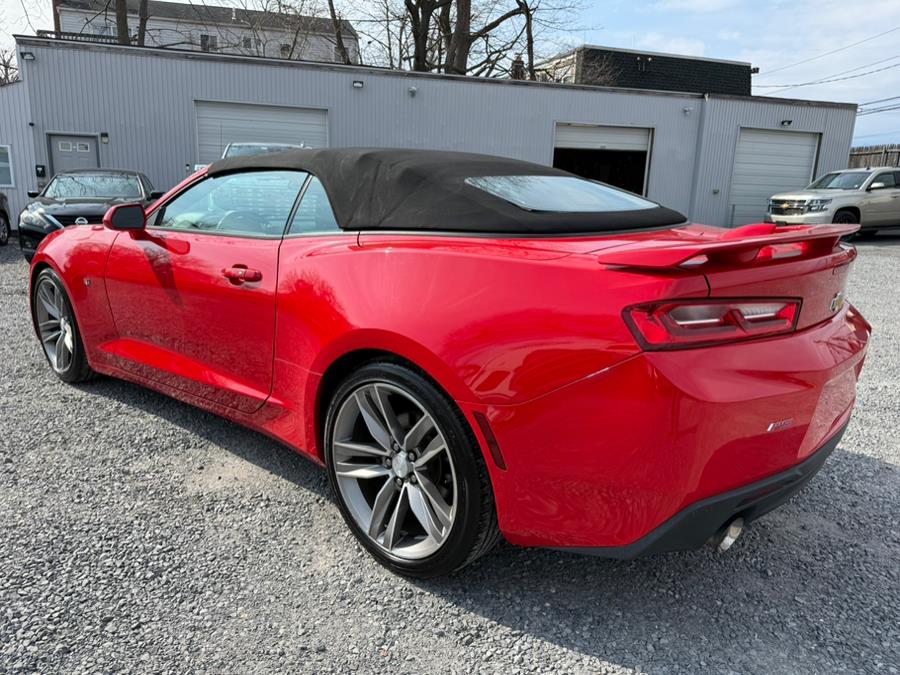 2017 Chevrolet Camaro 2dr Conv 1LT photo