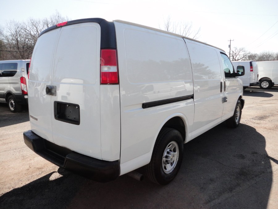 2020 Chevrolet Express Cargo Van RWD 3500 135