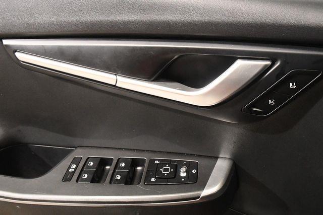 2022 Kia EV6 Wind photo