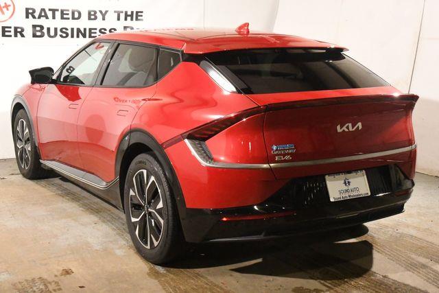 2022 Kia EV6 Wind photo