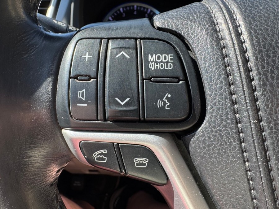 2014 Toyota Highlander Limited photo