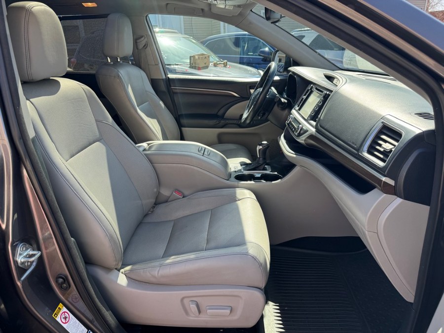 2014 Toyota Highlander Limited photo