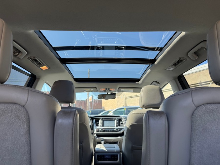 2014 Toyota Highlander Limited photo