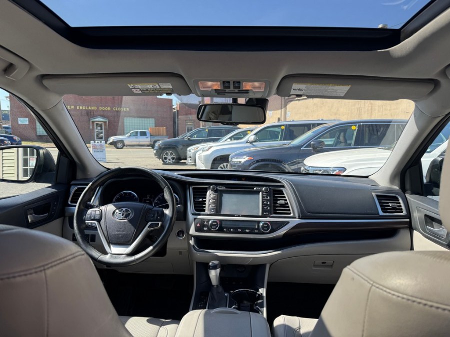 2014 Toyota Highlander Limited photo