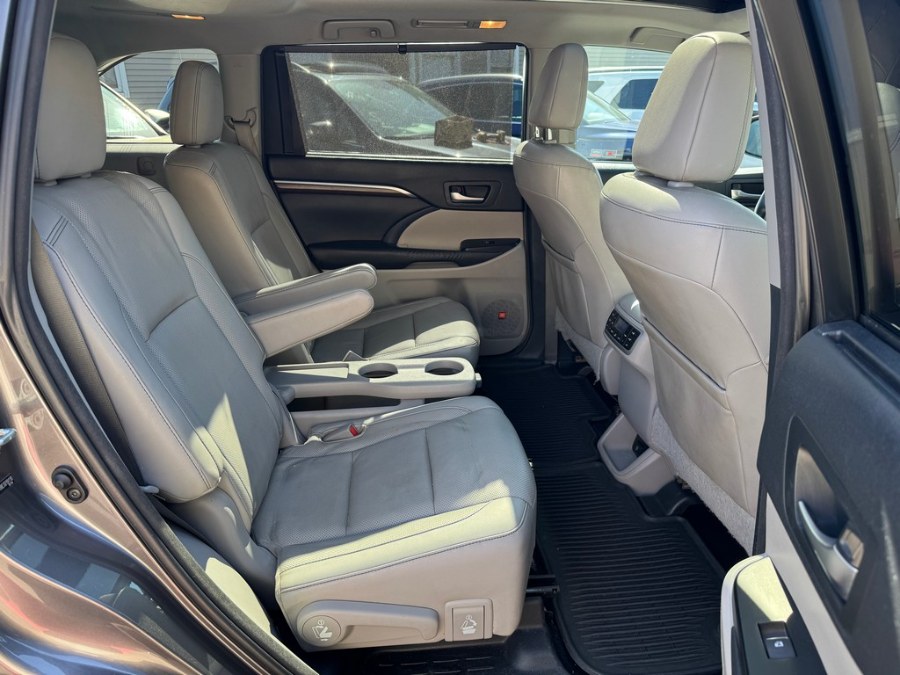 2014 Toyota Highlander Limited photo