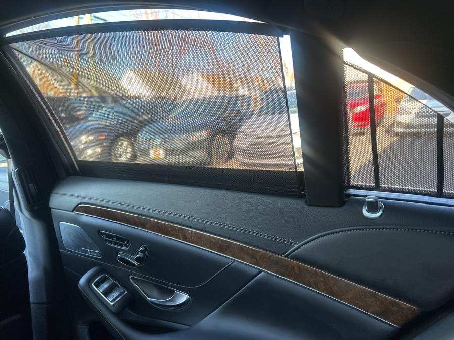 2015 Mercedes-Benz S-Class S550 4MATIC photo