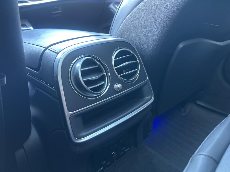 2015 Mercedes-Benz S-Class S550 4MATIC photo