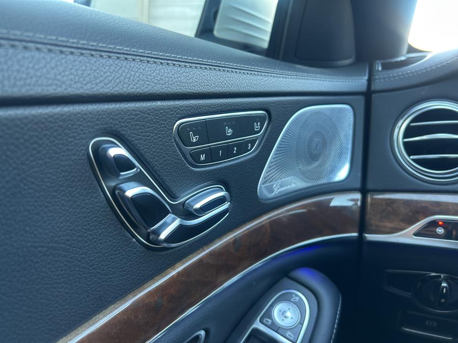 2015 Mercedes-Benz S-Class S550 4MATIC photo